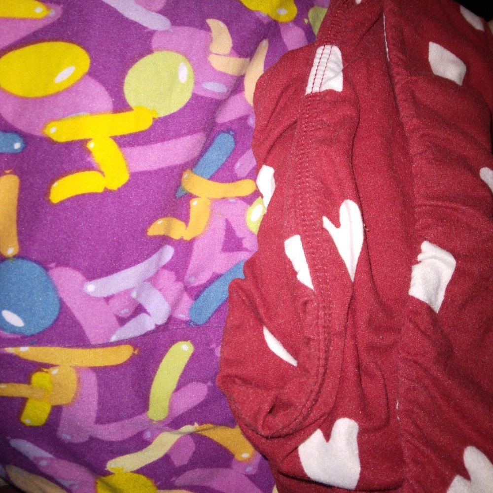 2 pairs of tall and curvey LulaRoe leggings